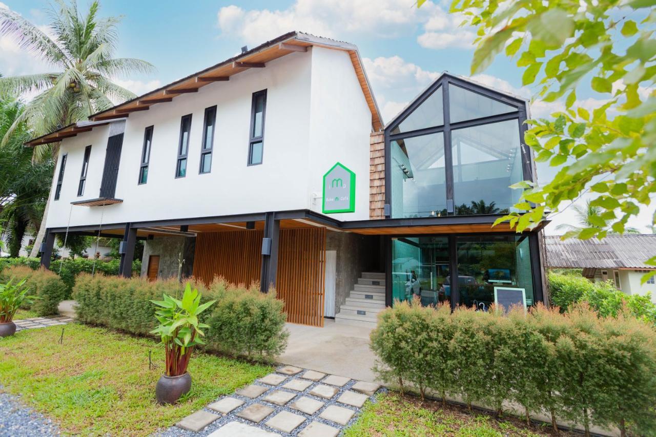 In My Place Cafotel Khlong Thom Exterior photo