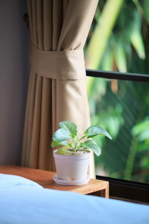 In My Place Cafotel Khlong Thom Exterior photo