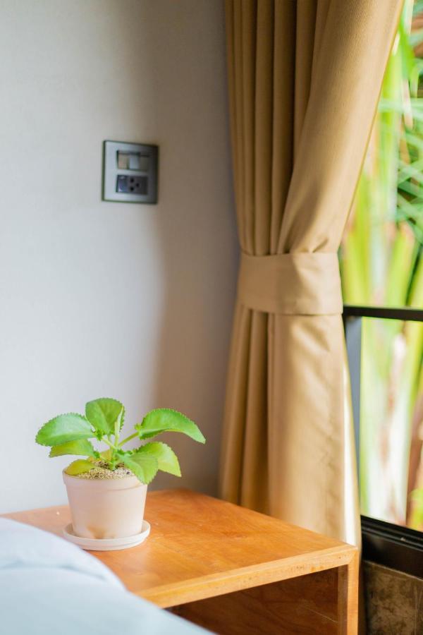 In My Place Cafotel Khlong Thom Exterior photo
