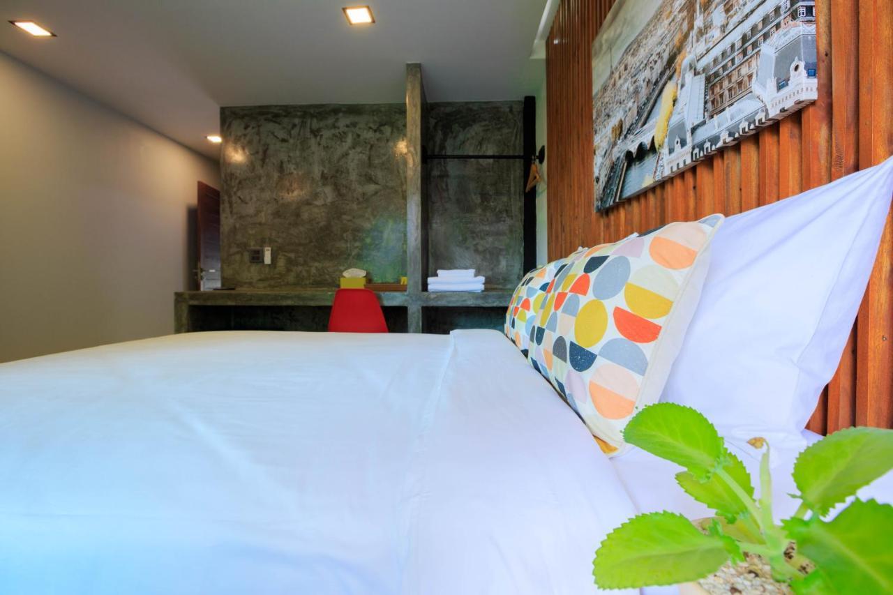 In My Place Cafotel Khlong Thom Exterior photo